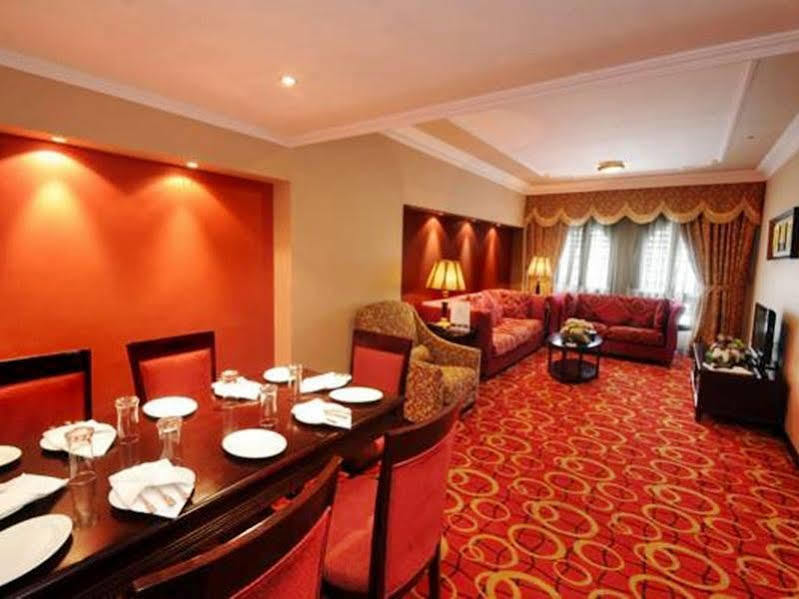 Taiba Suites Madinah Medina Exterior photo Suite